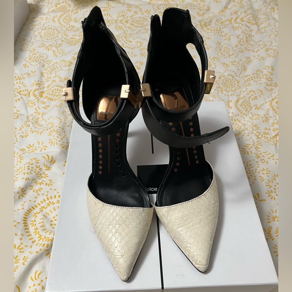 Dolce Vita heels in black and white